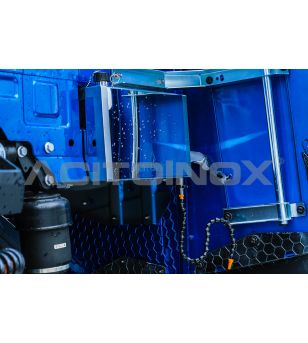 DAF XG/XG+ Water tank with flexible tube